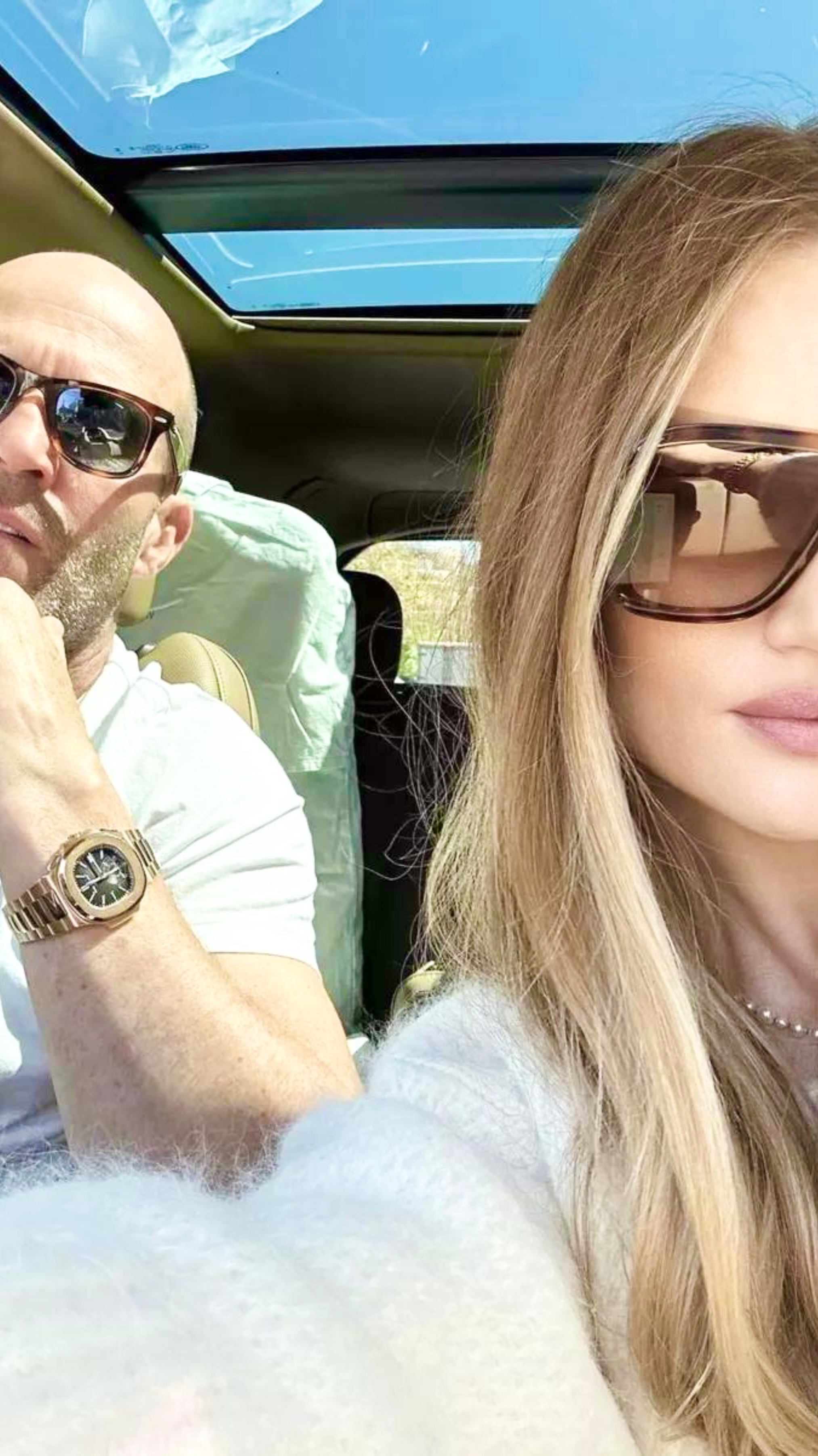 Почему девушка на маленькой машинке не может проехать там, где пролетит самолет или проедет грузовик смотреть онлайн