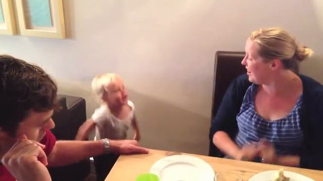 Olivia and Eva смотреть онлайн