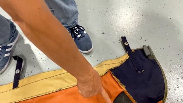 1962 E Type original top lowered first time in 57 years смотреть онлайн