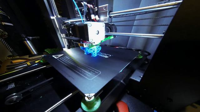 Voronoi style Squirtle 3D printed timelapse. смотреть онлайн