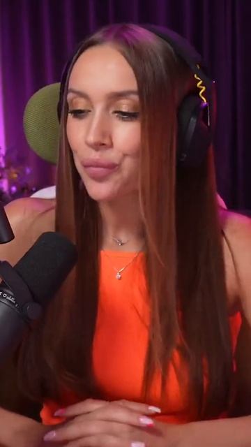 Luxury Girl приглашает Кореша на стрим смотреть онлайн