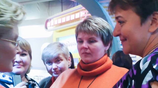 Малышева стыдит женщин и раздаёт обещания о помощи, смотреть до конца! смотреть онлайн