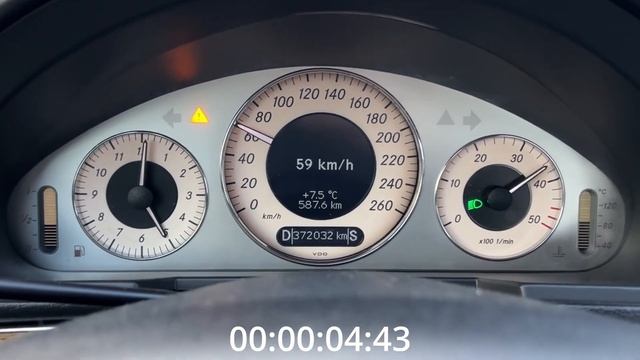 Mercedes W211 E220 CDI Acceleration | 0-100km/h смотреть онлайн
