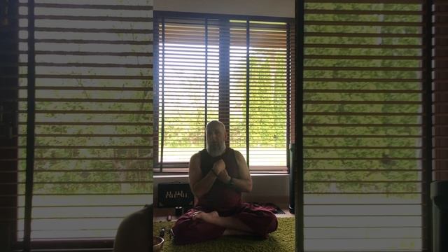 HARIDAS роздуми на тему «Звільнись від своїх проблем»