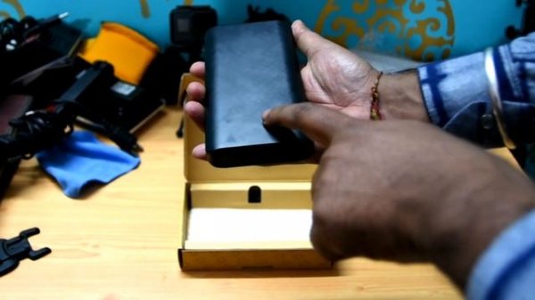 Power Bank Flipkart 2gud SmartBuy 20000 mAh (PL2320) (Black, Lithium-ion)