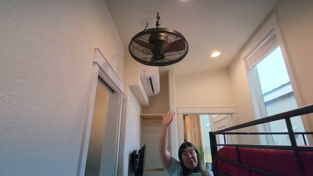 Take a closer Look at the Olivia Summit! смотреть онлайн