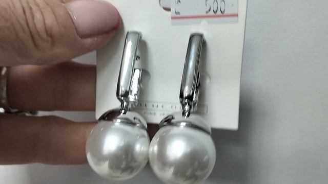 Ювелирная бижутерия серьги кольца бусы. Заказ на ватсап +79083191849 смотреть онлайн