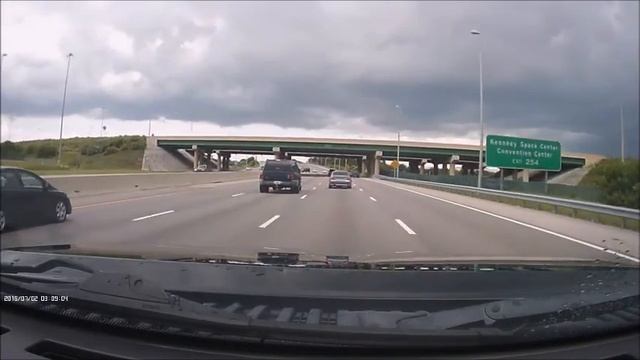 Speeding BMW Dash Cam смотреть онлайн