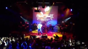 Черный обелиск - Дорожная