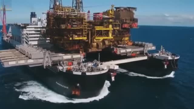 Экстремальная и высокооплачиваемая работа на морских нефтяных платформах😎 смотреть онлайн