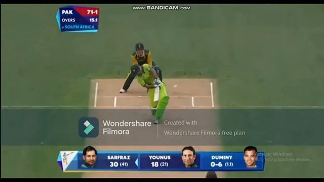 Cracking Sound of Sarfraz Bat #shorts смотреть онлайн