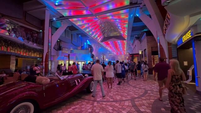 The VERY Best Activities on Royal Caribbean смотреть онлайн