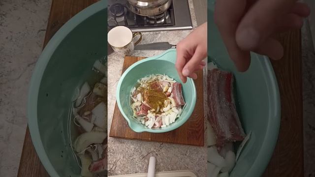 не знаешь как мариновать мясо🤔?маринад для свиных ребрышек🤟 от меня по братски🥰🙏❤ смотреть онлайн