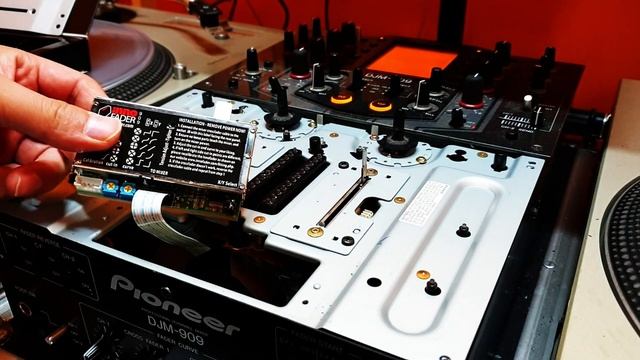 INNOFADER 909 교체기 (DJM-909 Innofader replacement) смотреть онлайн