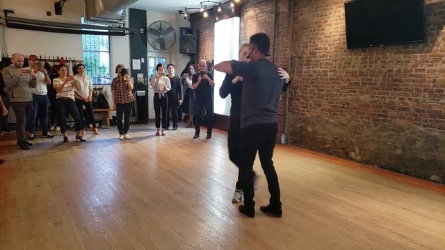 Salsa On2 Demonstration at Salsa Salsa Dance Studio смотреть онлайн