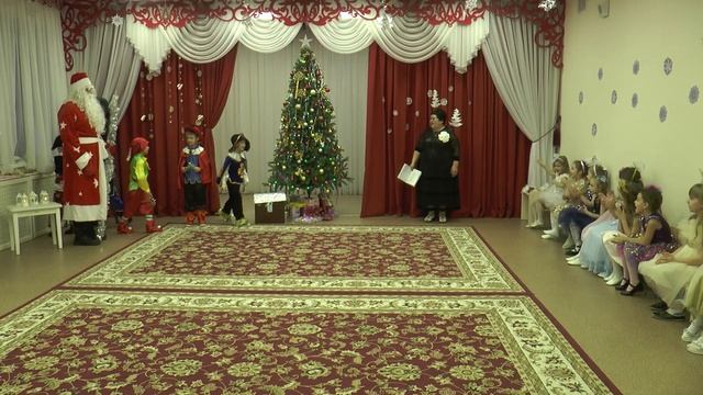 Новогодний утренник 7 группа Центр Расковой смотреть онлайн