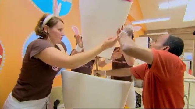 PLANET CAKE SNEAK PEEK