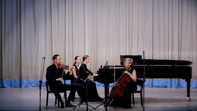 Л.Баргиель - Трио для скрипки, виолончели и фортепиано Фа мажор (Адажио, аллегро) смотреть онлайн