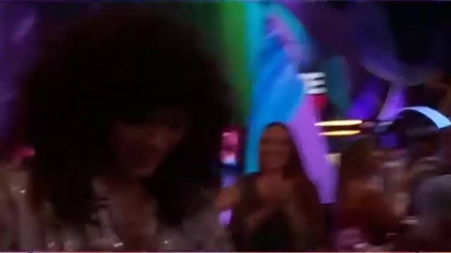 Showbiz Tonight: Vanessa Hudgens, Bruno Mars Honored At Teen Choice Awards