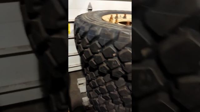 NEW Michelin XZL 395/85R20 Tires on Rim смотреть онлайн