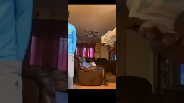 Snorting Crack prank on Grandma 🤣‼️‼️ *She calls the police* 😥😥😥watch !!!! смотреть онлайн