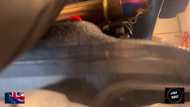 BMW R NineT Racer / How To Remove The Oil Filter смотреть онлайн