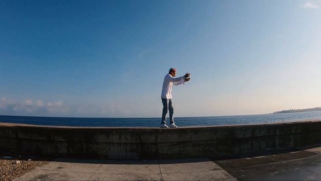 Jardiel (El Flaco De Cuba) - “QUIMBOMBÓ”