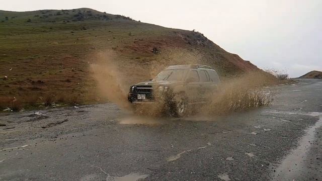 Nissan Xterra 4×4 SlowMotion смотреть онлайн