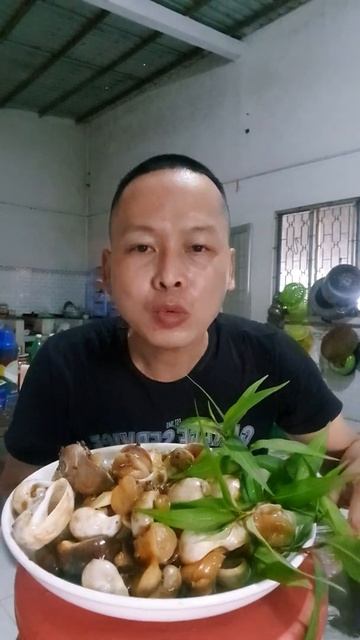 #shorts #ăn Ốc Mỡ Xào Tỏi #vinhlongtv смотреть онлайн