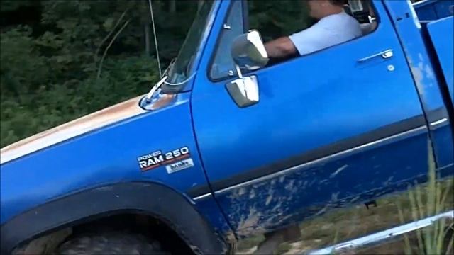 Popa smurf Hill Climb w250 (Dodge Cummins Turbo Diesel) смотреть онлайн
