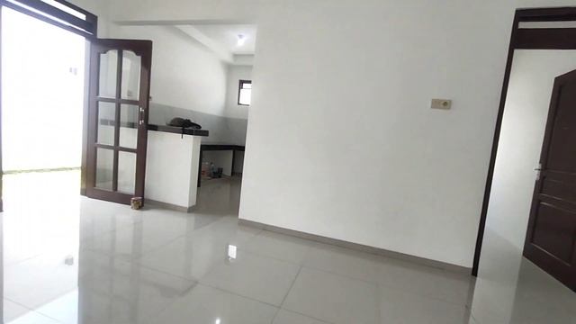 RUMAH SIAPHUNI DI TENGAH KOTA MALANG| LUAS TANAH 160m2 смотреть онлайн