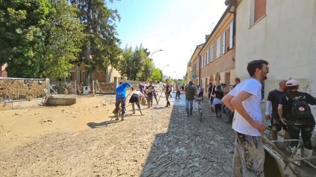 Primi Giorni Di Lavoro Per I Volontari Di Protezione Civile In Emilia-Romagna