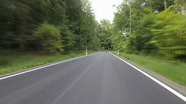 Kawasaki Z750 with Acrapovic & Quickshifter - Gopr смотреть онлайн