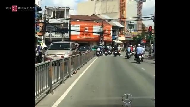 video dan canh moc tui trang tron giua pho sai gon смотреть онлайн