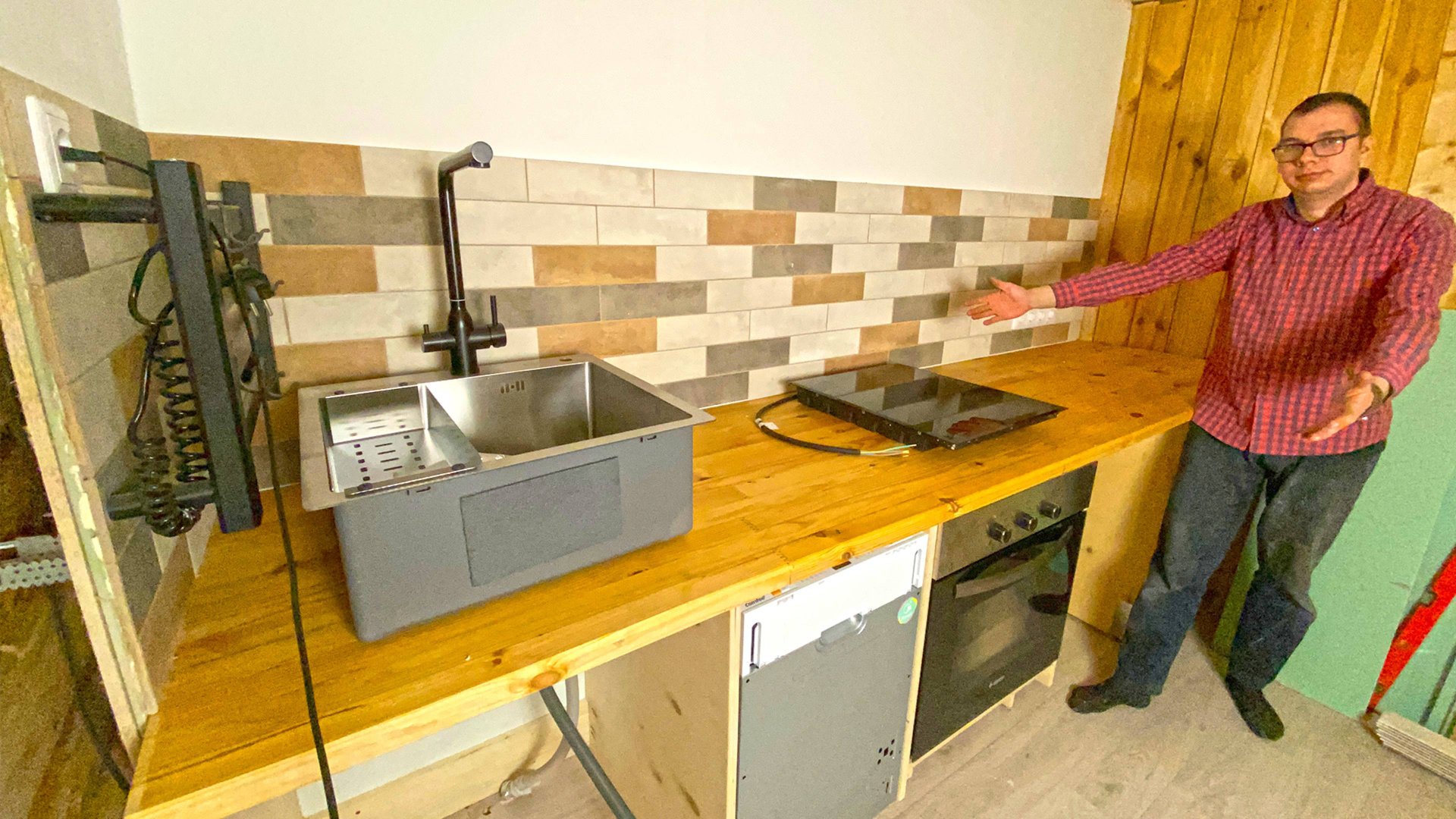 Новая деревенская кухня обретает очертания. Опережаем график! Делаем мастерскую безопаснее смотреть онлайн