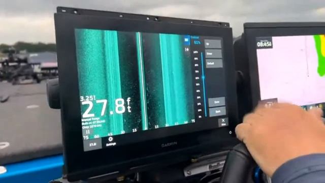 BTL ON THE WATER - THE GUIDE TO BETTER SIDE IMAGING WITH THE BASS TANK'S SCOTT PALMER смотреть онлайн