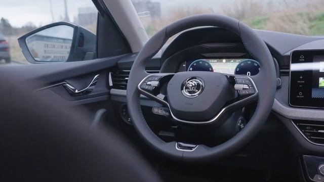 İNCE MAKYAJLI SKODA SCALA YOLLARDA - 2024 SKODA SCALA HANGİ DOKUNUŞLARLA GELİYOR? смотреть онлайн