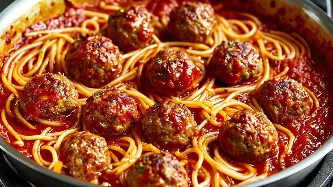 Макароны с Фрикадельками, Вкусный Ужин на Всю Семью 30 минут. Спагетти с мясными шариками смотреть онлайн