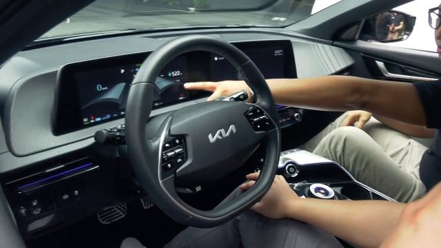 Kia Philippines gave Auto Focus a preview and a first hand feel of the soon to be launched Kia EV6. смотреть онлайн