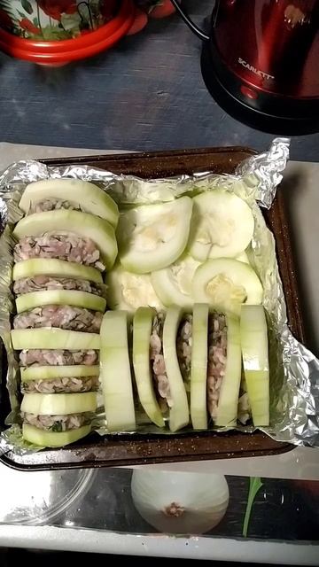 Кабачки с фаршем в духовке