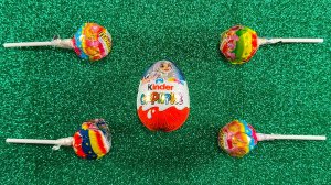 Распаковка ГИГАНТСКОЙ радужной леденцовой конфеты с нарезкой вкусных конфет. Киндер сюрприз.