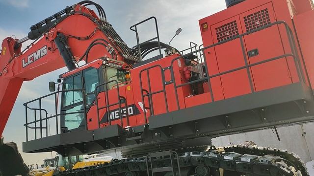 Экскаватор гусеничный LGMG ME130