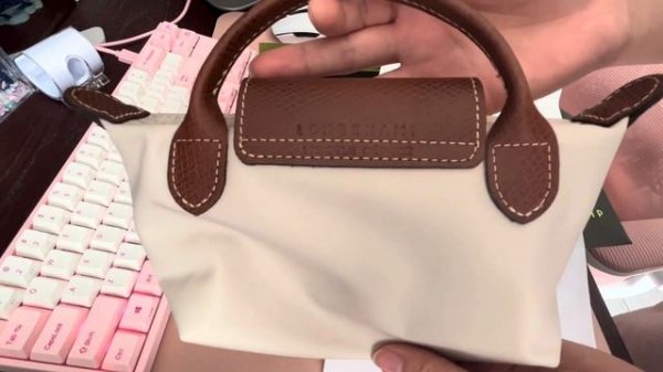 UNBOXING | Longchamp Le Pliage Pouch with Handle in Paper
