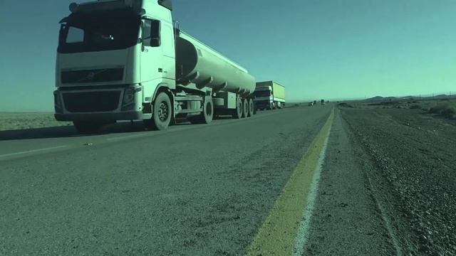 Volvo FH vs Scania R500 смотреть онлайн