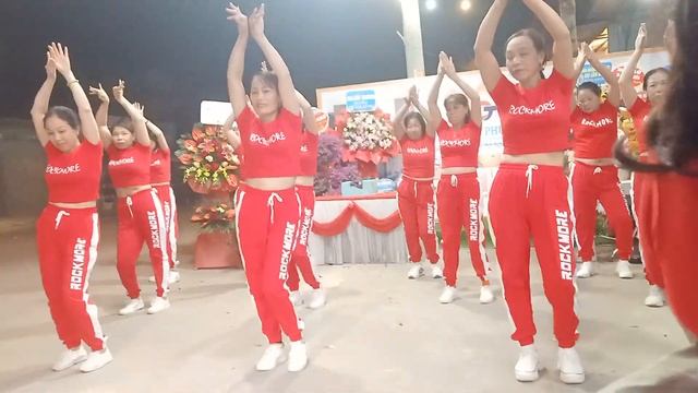 Zumba....Noface Noname Nonumbe.CLB🌻🌻🌻Hoa hướng dương 🌻🌻🌻Hương Mai. смотреть онлайн