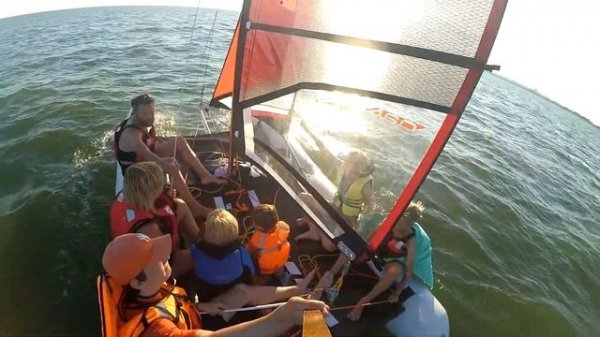 Парусный катамаран MiniCat 460 Esprit. Ob river Novosibirsk 2017