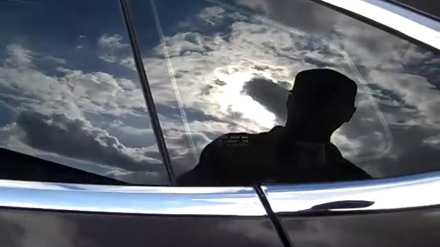 Flying Window Tinters 2013 Tesla tinted with FormulaOne ceramic смотреть онлайн