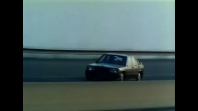 Advertising Of Mercedes 190E