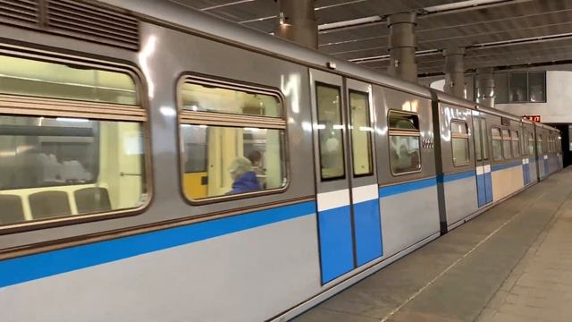 Метропоезд 81-740/741 "Русич". #Московскийтранспорт смотреть онлайн