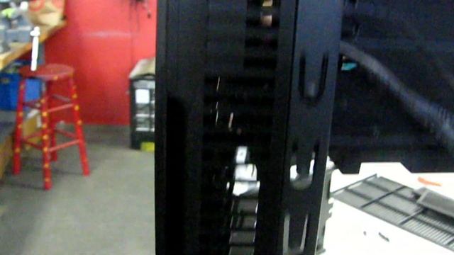 Fractal Design Define R4 Mid Tower Review, Dismantle, & Fitting 240 Radiators. смотреть онлайн